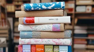 Gift Ideas Using Paper Marbling: Creative Presents for Loved Ones